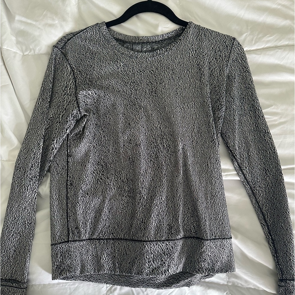 LULULEMON CREW NECK